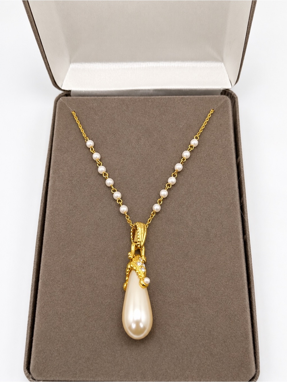 Nolan Miller Signed Faux Pearl Teardrop Pendant Necklace